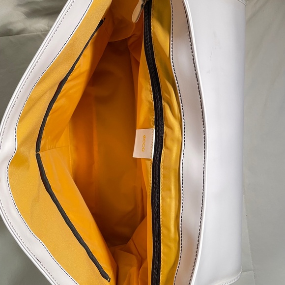 ECCO White Messenger Bag Shoulder Bag - Picture 11 of 16